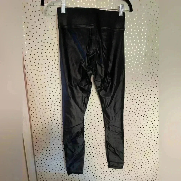 Carbon38 Black Shimmer Leggings - Picture 6 of 7